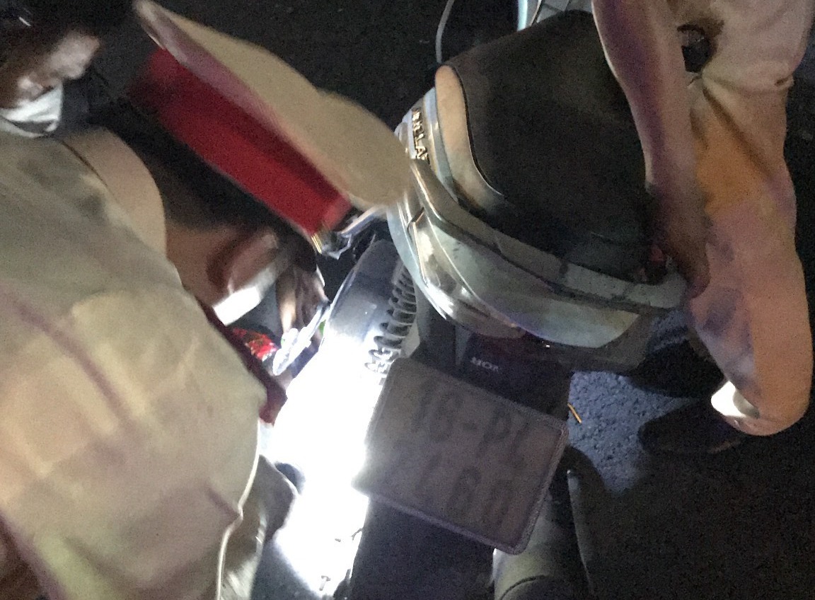 Hiệu quả từ việc tăng cường TTKS vào buổi tối và ban đêm: Phát hiện 2 đối tượng tàng trữ trái phép chất ma túy